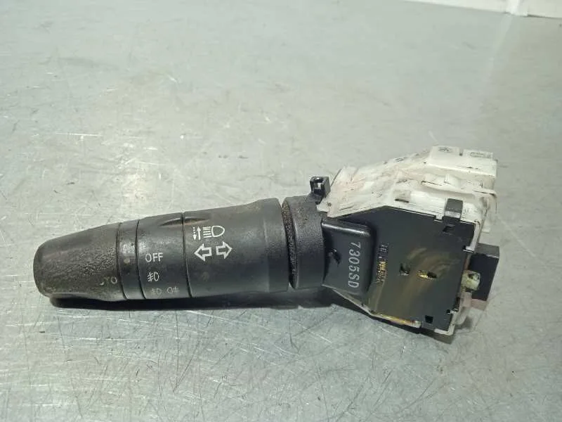 Mando Intermitentes para Nissan Note (E11E)