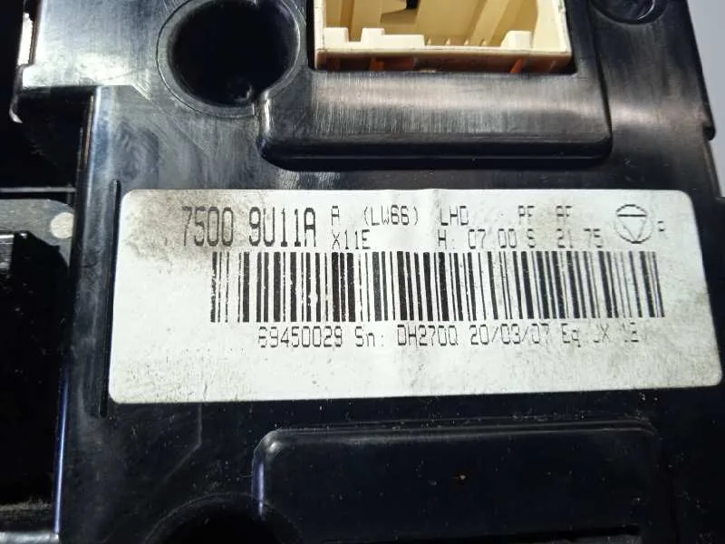 Mando Climatizador para Nissan Note (E11E)