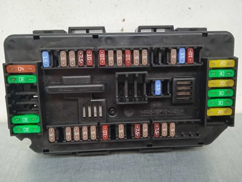 Caja Reles / Fusibles para Bmw Serie M2 Coupe (F87)