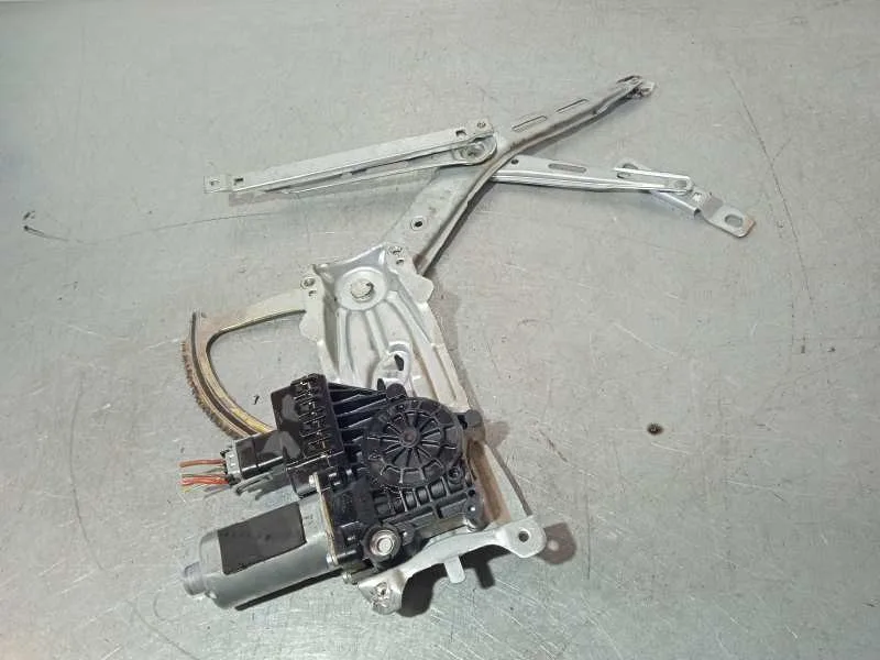 Elevalunas Delantero Izquierdo para Opel Zafira B
