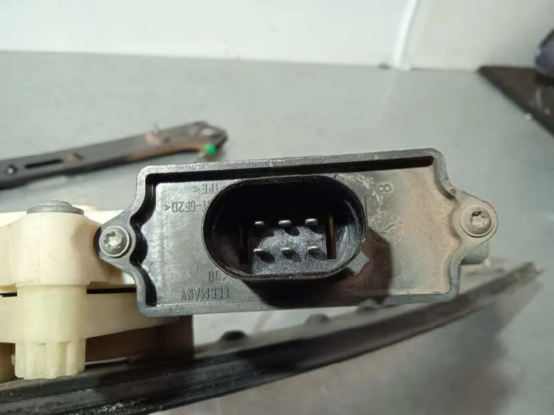 Elevalunas Delantero Derecho para Bmw X3 (E83)