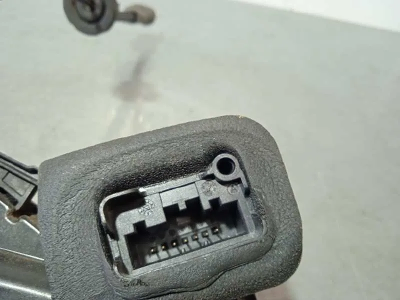 Cerradura Puerta Trasera Derecha para Seat Leon (5F1)