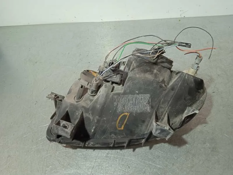 Faro Derecho para Renault Clio Ii Fase I (B/Cbo)