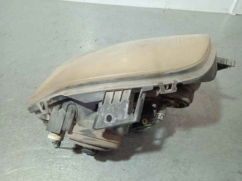 Faro Izquierdo para Renault Clio Ii Fase I (B/Cbo)