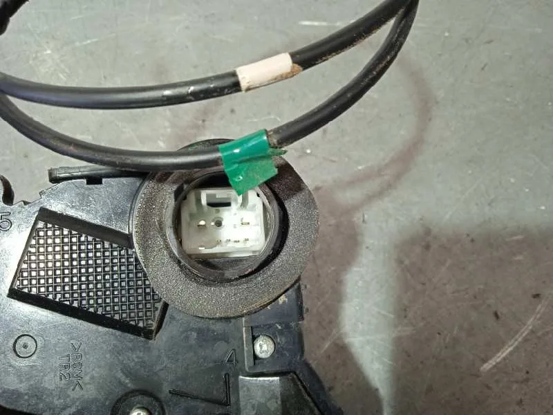 Cerradura Puerta Delantera Derecha para Toyota Prius (Nhw20)