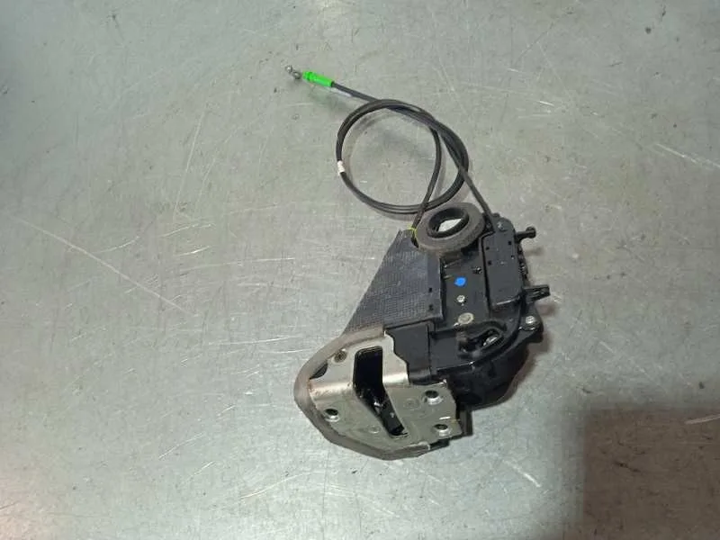 Cerradura Puerta Trasera Izquierda para Toyota Prius (Nhw20)