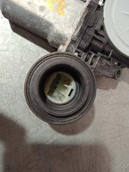 Elevalunas Trasero Derecho para Toyota Prius (Nhw20)
