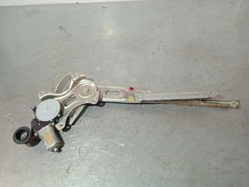 Elevalunas Trasero Izquierdo para Toyota Prius (Nhw20)