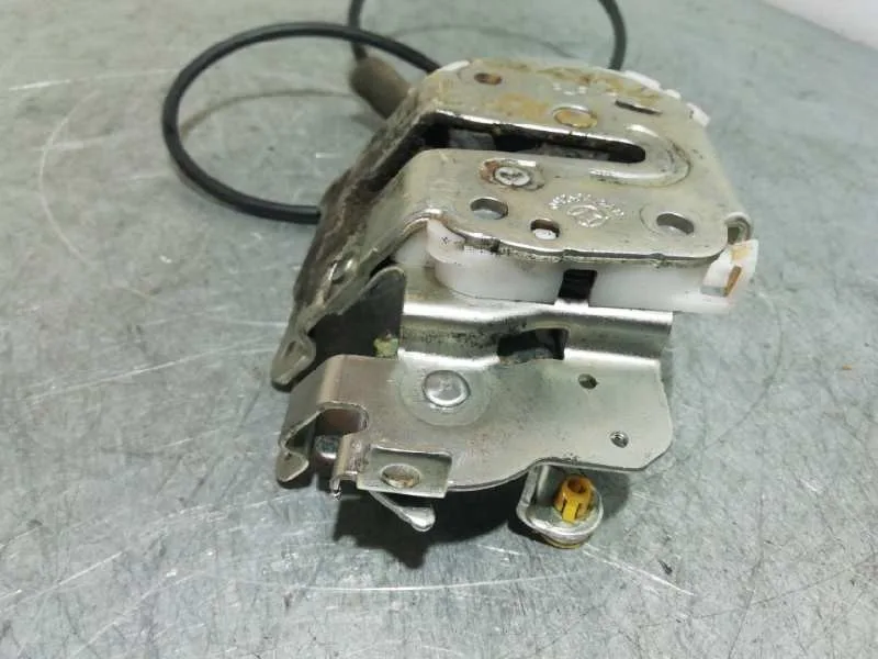 Cerradura Puerta Lateral Derecha para Nissan Nv 200 (M20)
