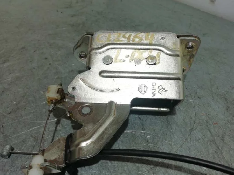 Cerradura Puerta Lateral Derecha para Nissan Nv 200 (M20)