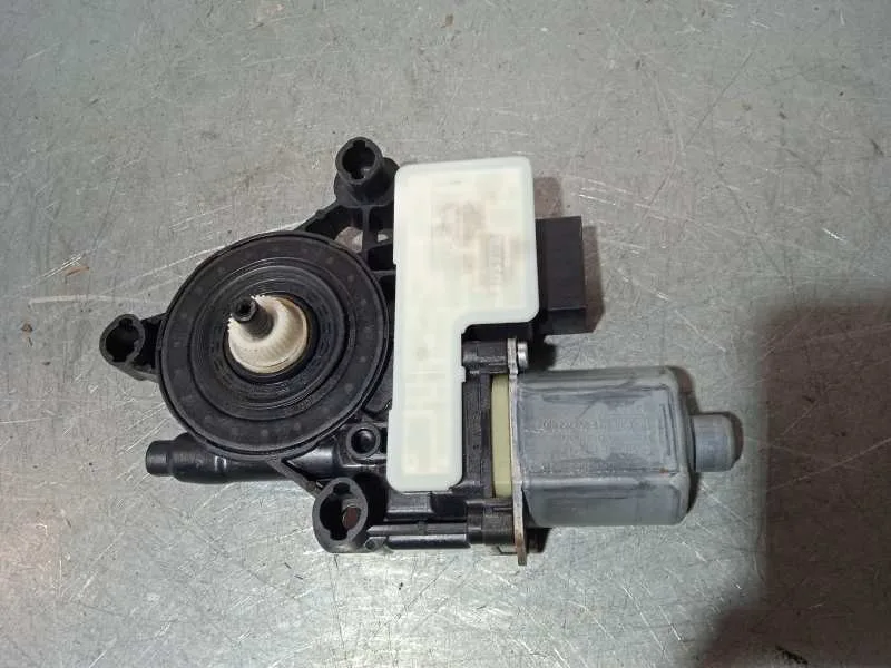 Motor Elevalunas Trasero Derecho para Seat Leon (5F1)