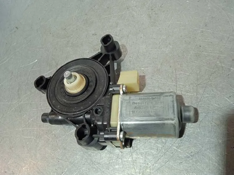 Motor Elevalunas Delantero Derecho para Seat Leon (5F1)