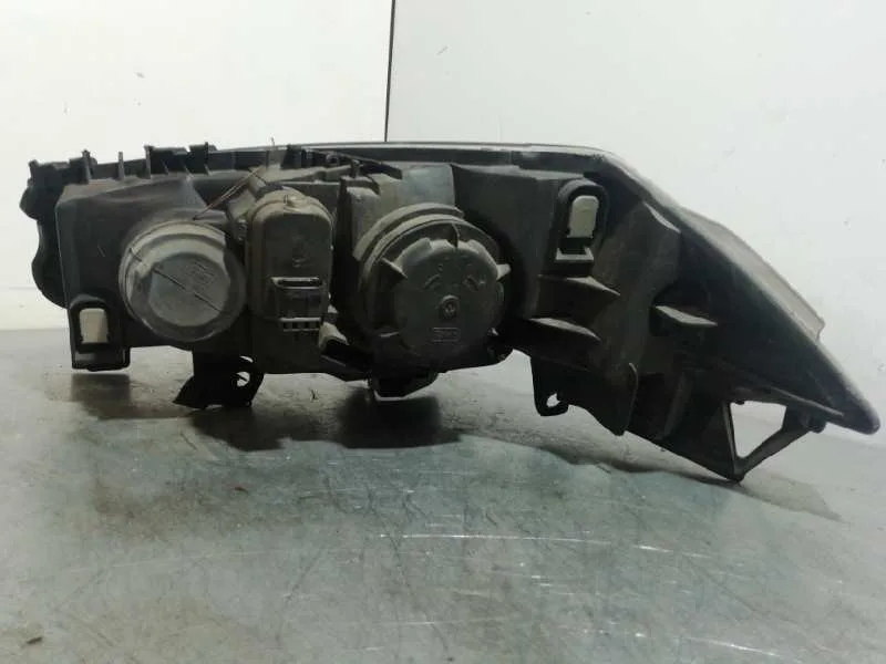 Faro Derecho para Renault Megane Ii Berlina 5P