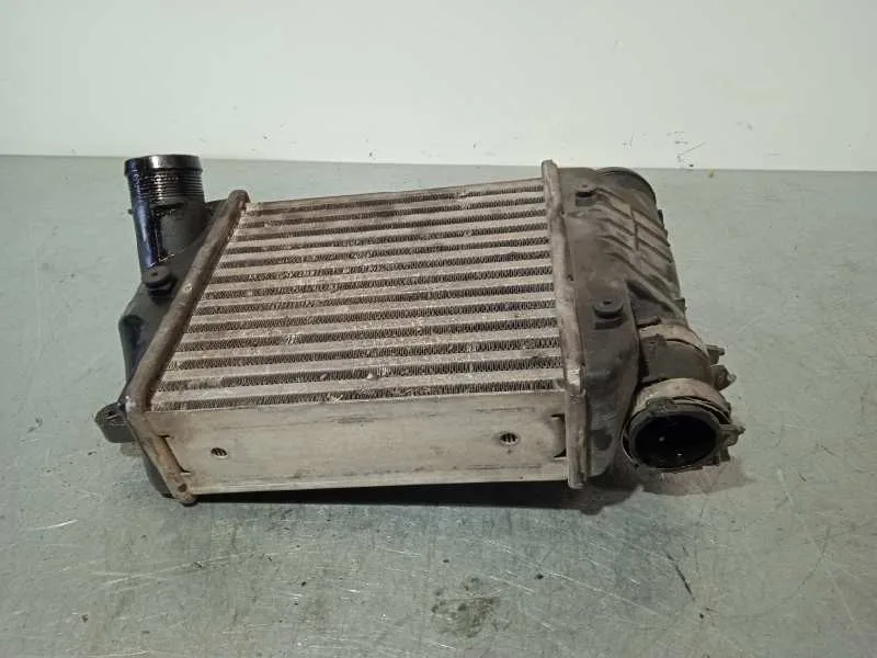 Intercooler para Audi A6 Berlina (4F2)