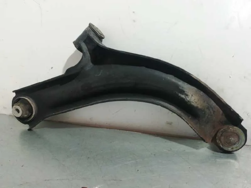 Brazo Suspension Inferior Delantero Izquierdo para Nissan Micra (K12E)