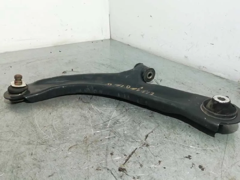 Brazo Suspension Inferior Delantero Izquierdo para Nissan Micra (K12E)