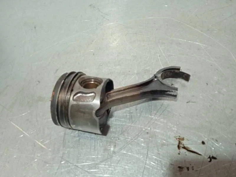 Piston para Jaguar Xf