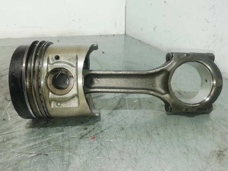 Piston para Mitsubishi L 200 (K6/7)