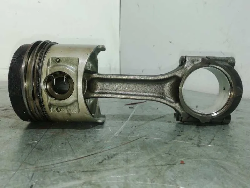 Piston para Mitsubishi L 200 (K6/7)