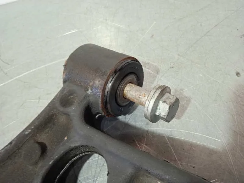 Brazo Suspension Inferior Delantero Derecho para Renault Master Kipper Doka