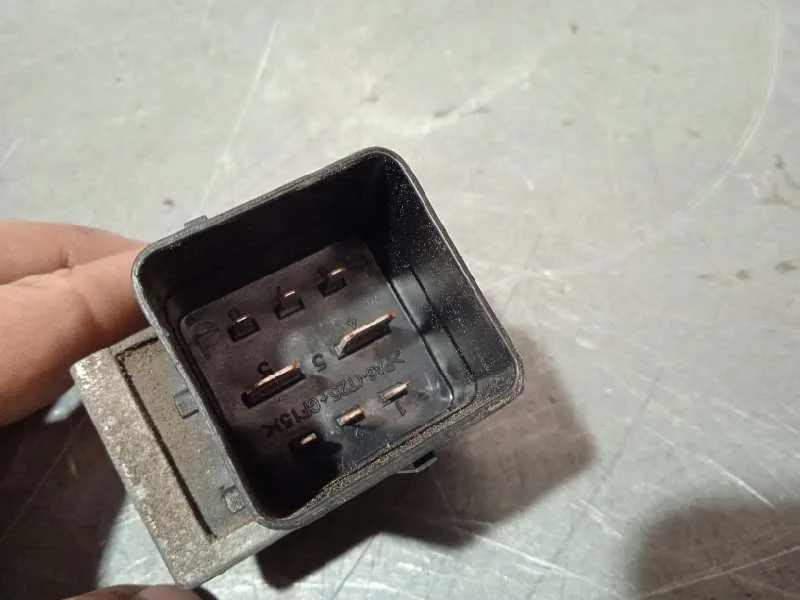 Rele para Renault Master Kipper Doka