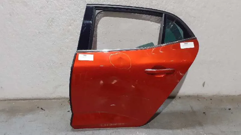 Puerta Trasera Izquierda para Renault Megane Iv Berlina 5P