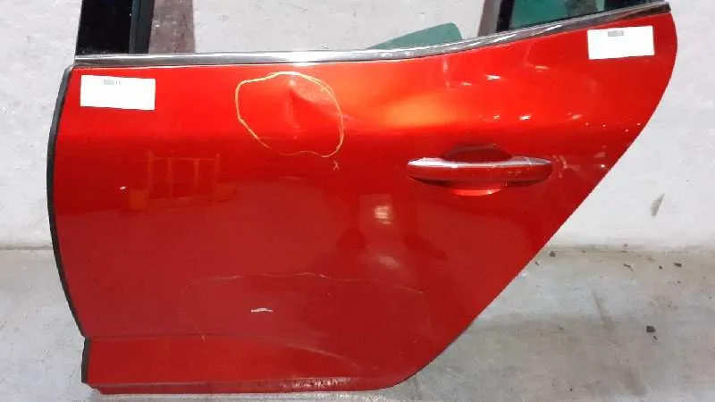 Puerta Trasera Izquierda para Renault Megane Iv Berlina 5P