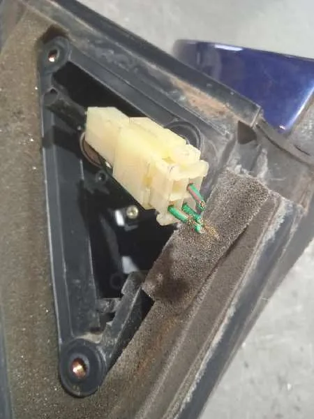 Retrovisor Derecho para Kia Shuma