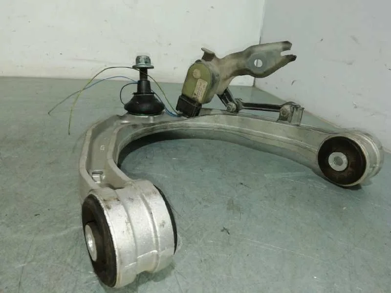 Brazo Suspension Superior Delantero Izquierdo para Volkswagen Touareg (7La)