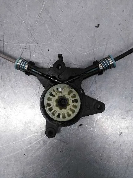 Elevalunas Delantero Izquierdo para Mazda 3 Berlina (Bk)