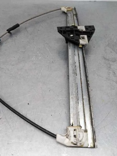 Elevalunas Delantero Izquierdo para Mazda 3 Berlina (Bk)