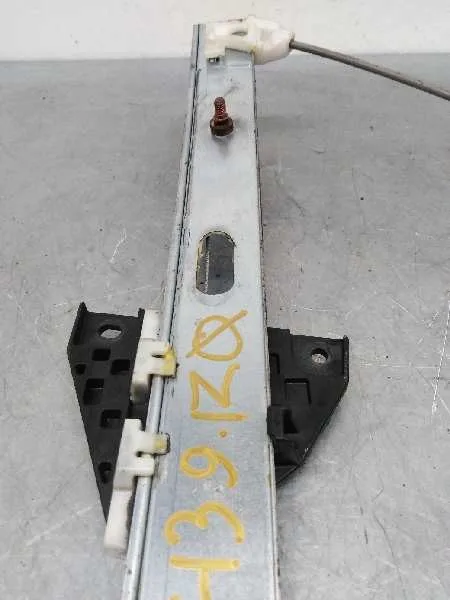 Elevalunas Delantero Izquierdo para Mazda 3 Berlina (Bk)