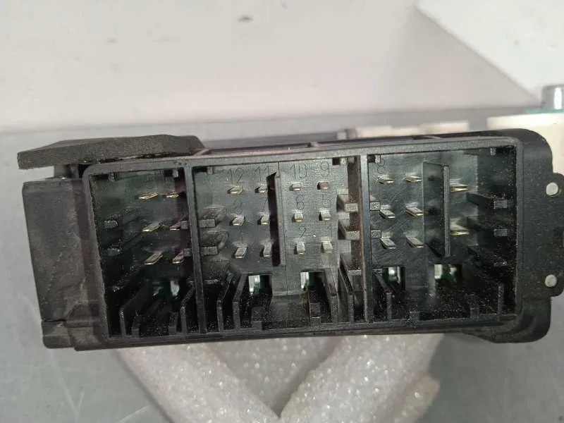 Motor Elevalunas Delantero Derecho para Seat Ibiza (6L1)