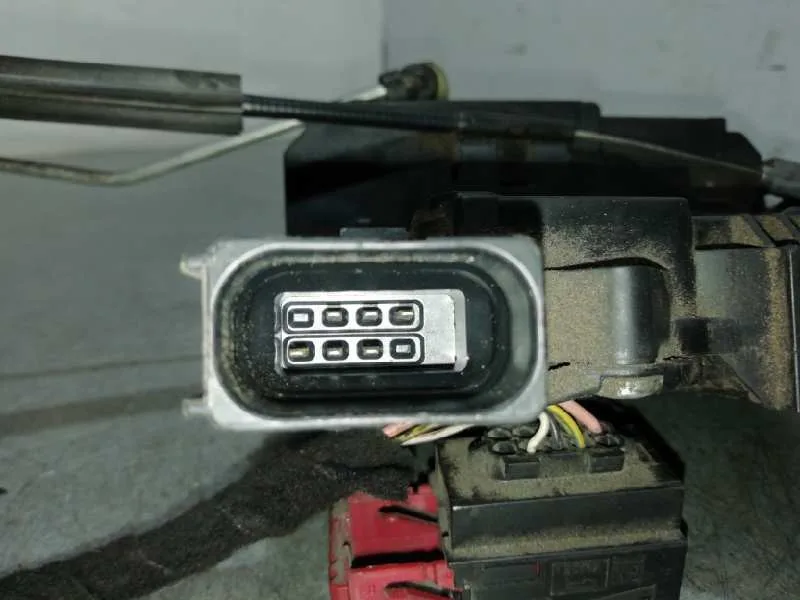 Cerradura Puerta Delantera Izquierda para Citroën Jumper Combi (06.2006)