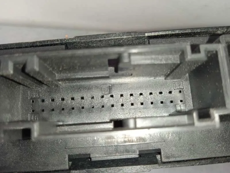 Motor Elevalunas Trasero Derecho para Volkswagen Touareg (7La)
