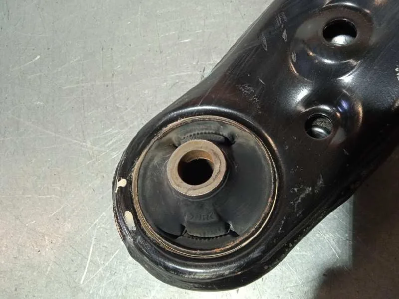 Brazo Suspension Inferior Delantero Derecho para Toyota Auris