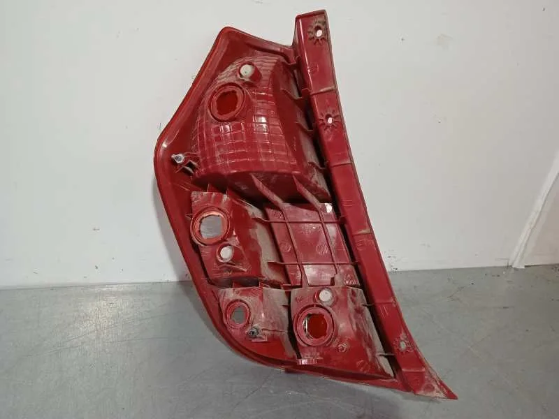 Piloto Trasero Derecho para Hyundai I10