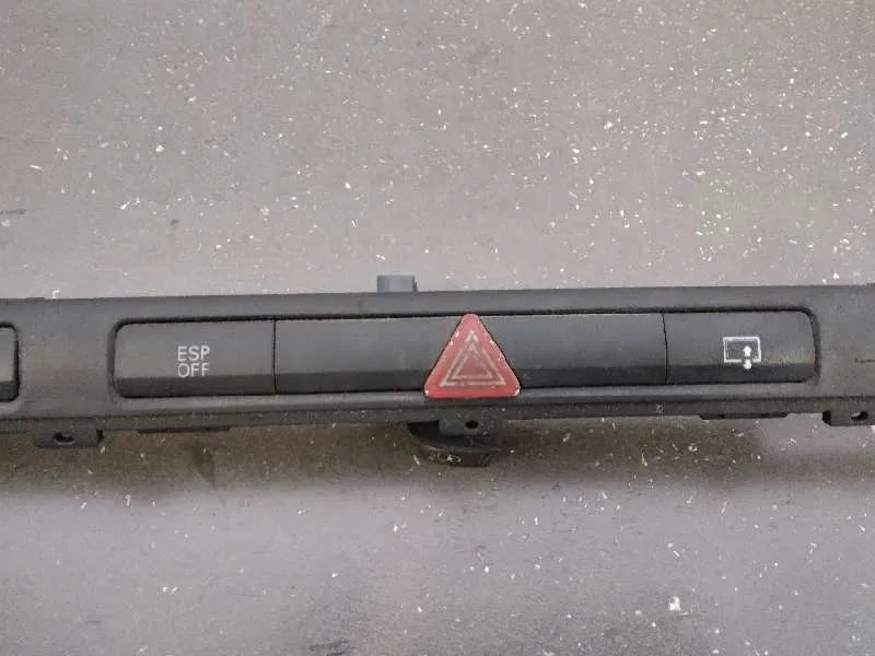 Warning para Audi A8 (4E2)