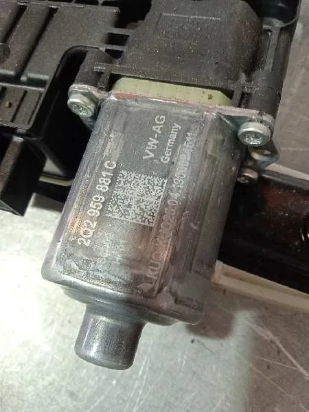 Elevalunas Delantero Izquierdo para Skoda Fabia