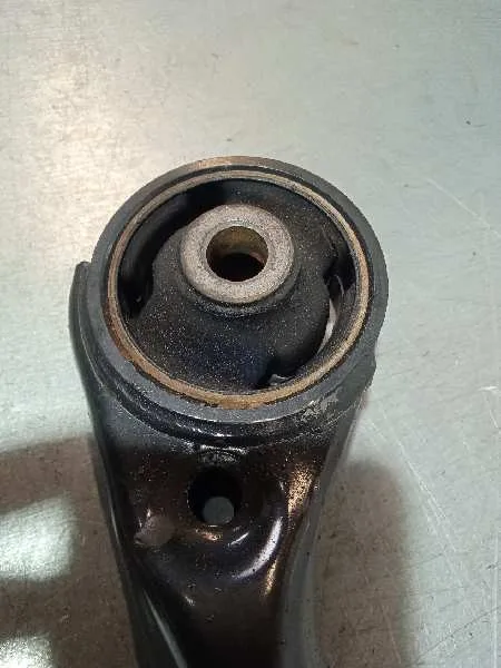 Brazo Suspension Inferior Delantero Derecho para Kia Sportage