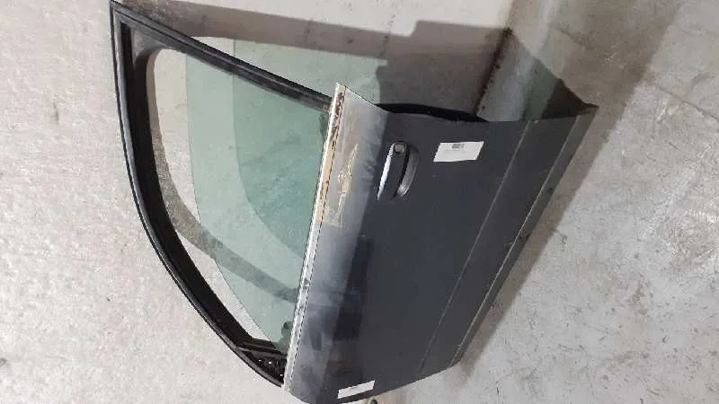 Puerta Delantera Izquierda para Audi A4 Berlina (8E)