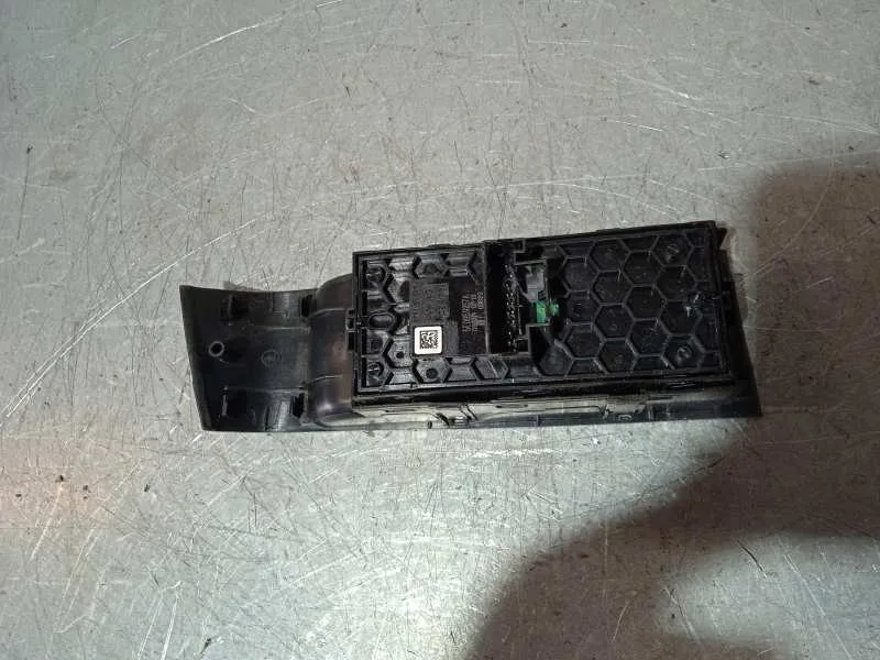 Mando Elevalunas Delantero Izquierdo para Skoda Fabia