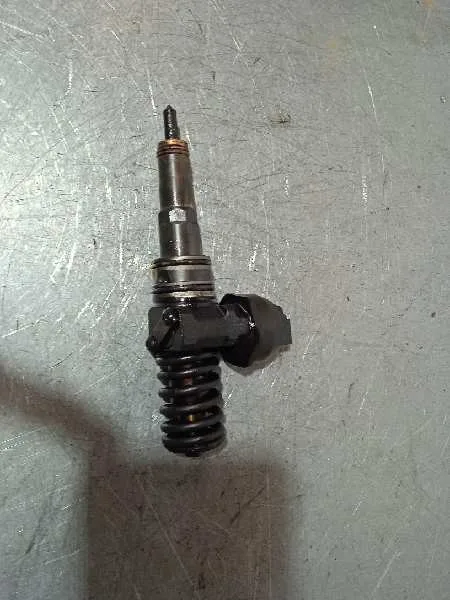 Inyector para Skoda Suberb (3T4)