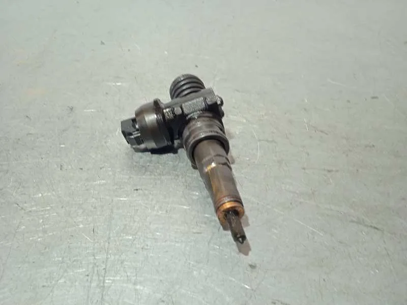 Inyector para Skoda Suberb (3T4)