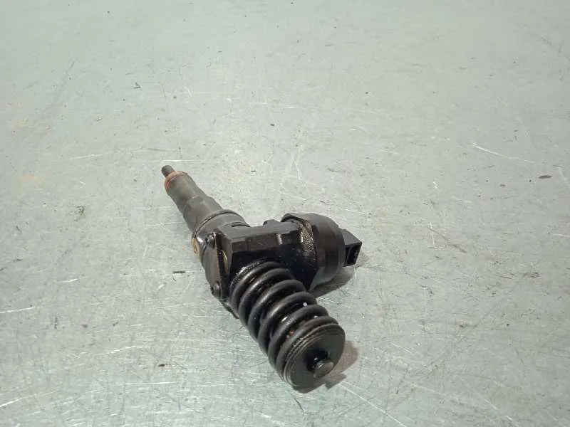 Inyector para Skoda Suberb (3T4)