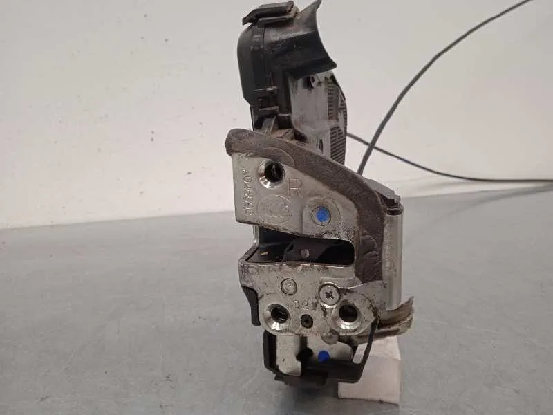 Cerradura Puerta Delantera Derecha para Toyota Auris