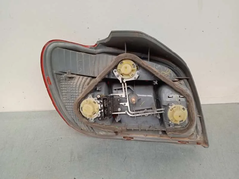 Piloto Trasero Derecho para Toyota Yaris (Ncp1/Nlp1/Scp1)