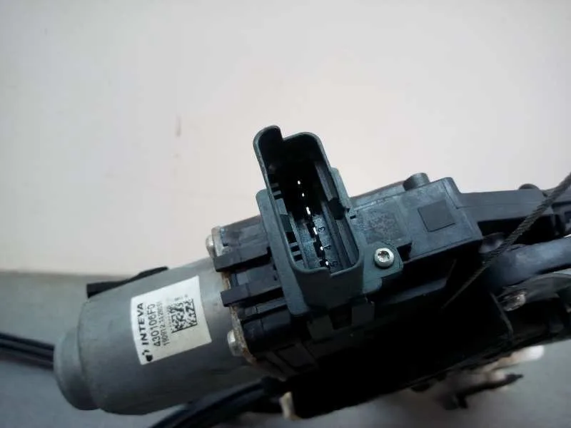 Elevalunas Delantero Izquierdo para Renault Megane Iv Berlina 5P