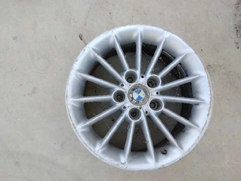 Llanta para Bmw Serie 5 Touring (E39)