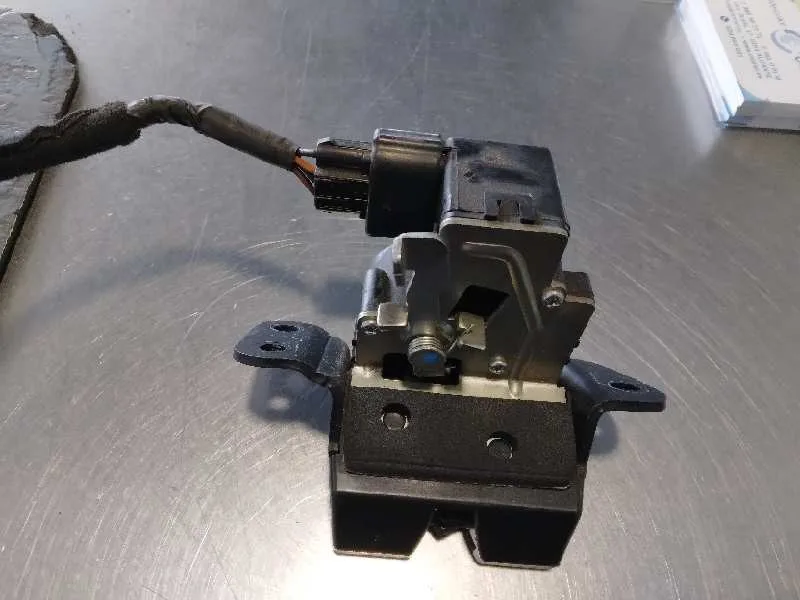 Cerradura Maletero / Porton para Hyundai I30